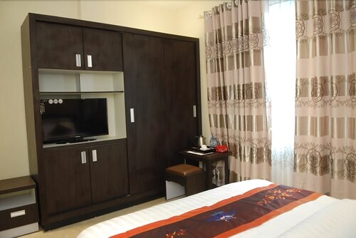 Chariot Hotel, Hai Bà Trưng