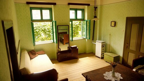 House With 2 Bedrooms In Richis, With Enclosed Garden, Biertan