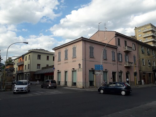 La Casa Rosa, Terni