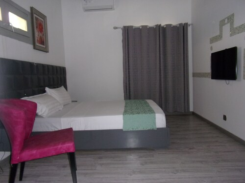 Jess Hotel Kpalimé, Kloto