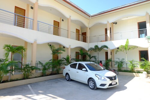 R J House Resort, Mae Sot