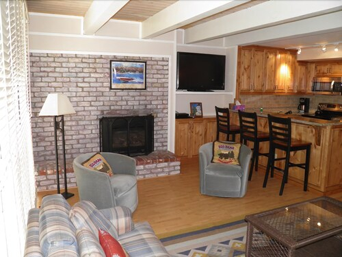 357 Ala-Wai Unit 209, El Dorado