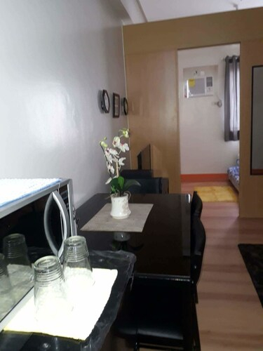 Staycation In QC Trees Residences, Quezon City