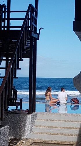 AURA Marina Sands Beach Resort, Baler
