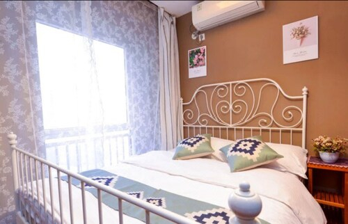 Dalian Xinghai Fengqing Apartment, Dalian