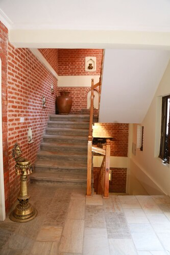 Newa Home, Bagmati