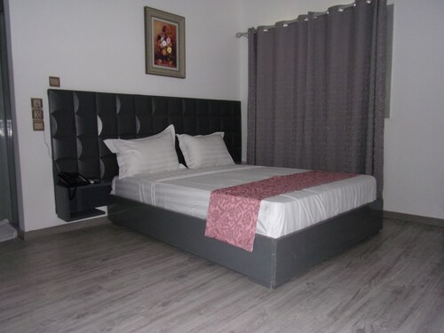 Jess Hotel Kpalimé, Kloto