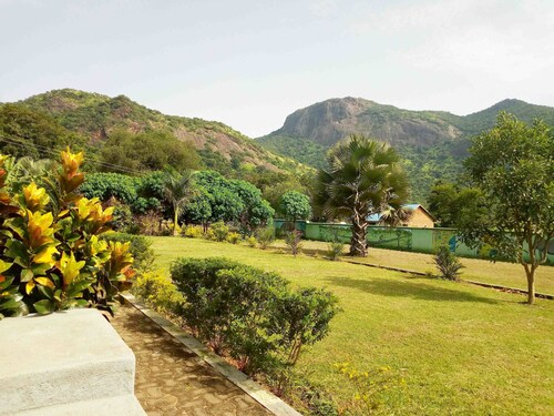 Green Oasis Guest House and Tours, Agago