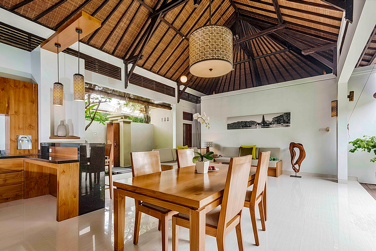 Dining Room 12