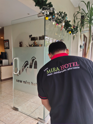 NEW MIRA HOTEL by Rainbows House, Semarang
