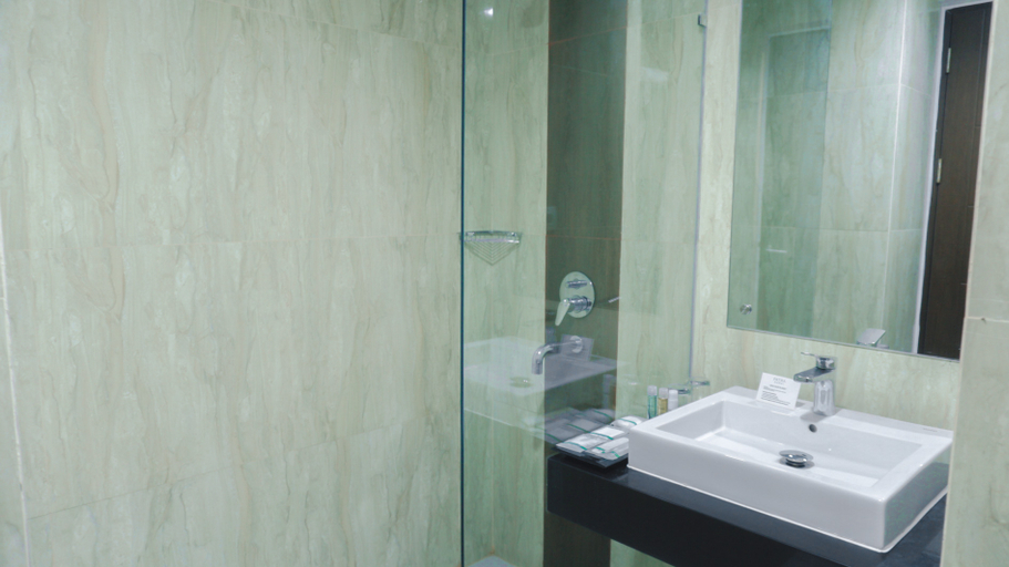 Bathroom 5, Patra Dumai, Dumai