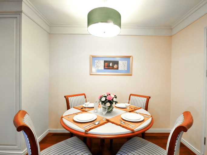Dining Room 26