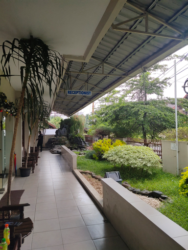 NEW MIRA HOTEL by Rainbows House, Semarang