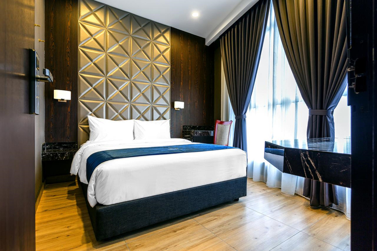 U3 Hotel Room Type - Standard Queen Room