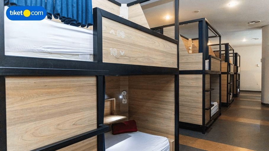 Bedroom 27