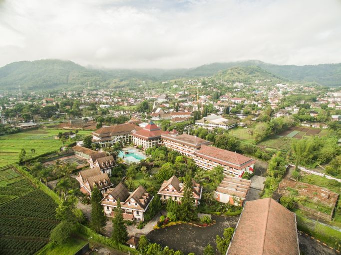 Royal Orchids Garden Hotel and Condominium, Malang