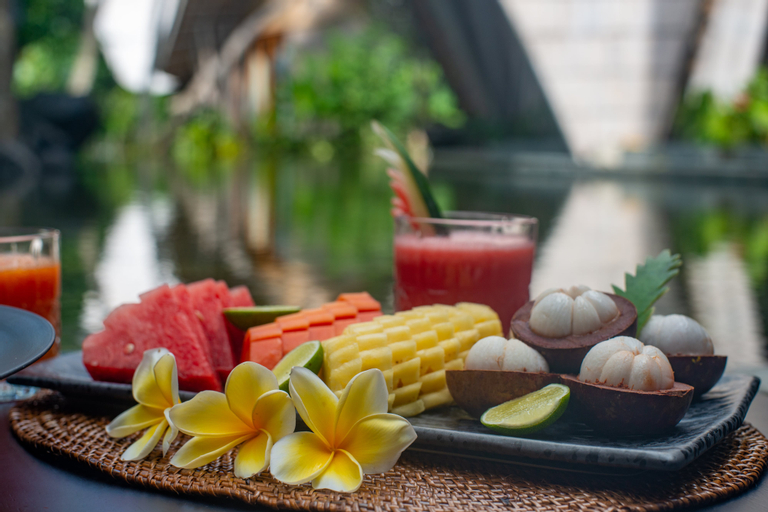 Food & Drinks 12
