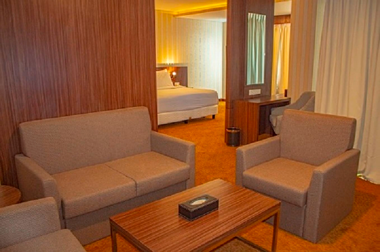 Bedroom 4, Labersa Toba Hotel & Convention Centre, Toba