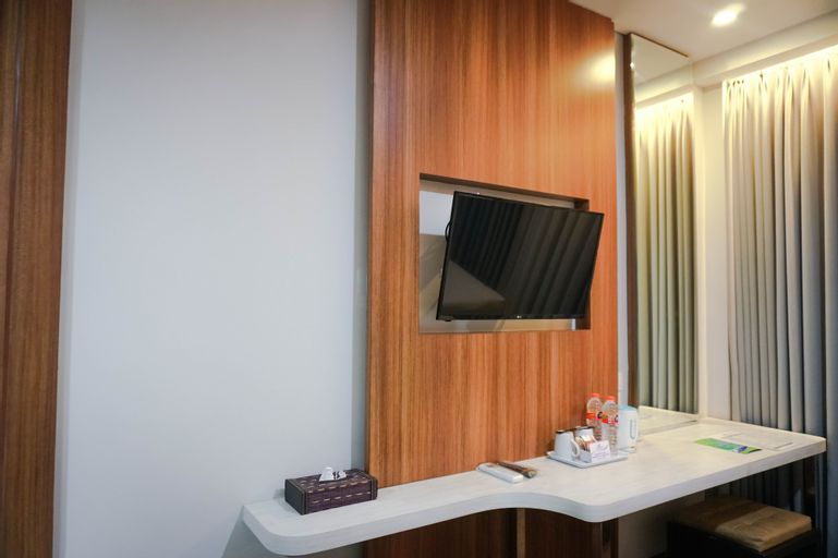 Harmoni Hotel Garut - Tap to explore photos