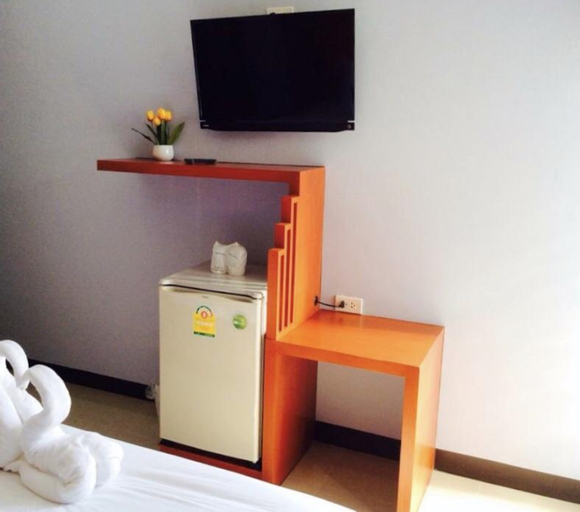 Jirapa Modern Resort, Pluak Daeng