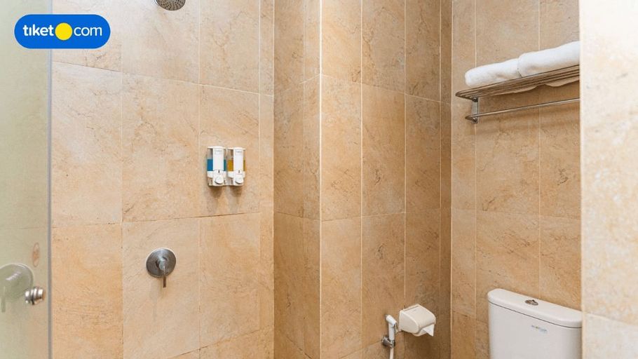 Bathroom 8