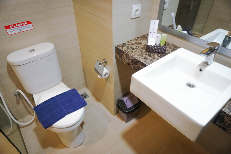 Bathroom 5, Hotel Harmoni Garut, Garut