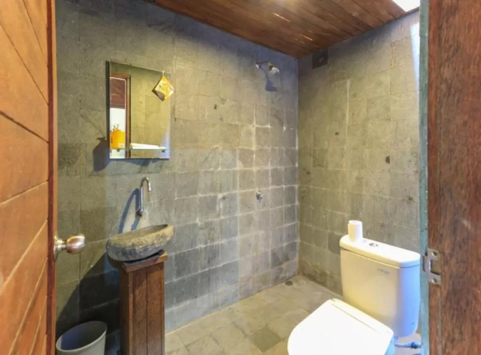 Bathroom 4, Waterside Inn Nusa Penida, Klungkung