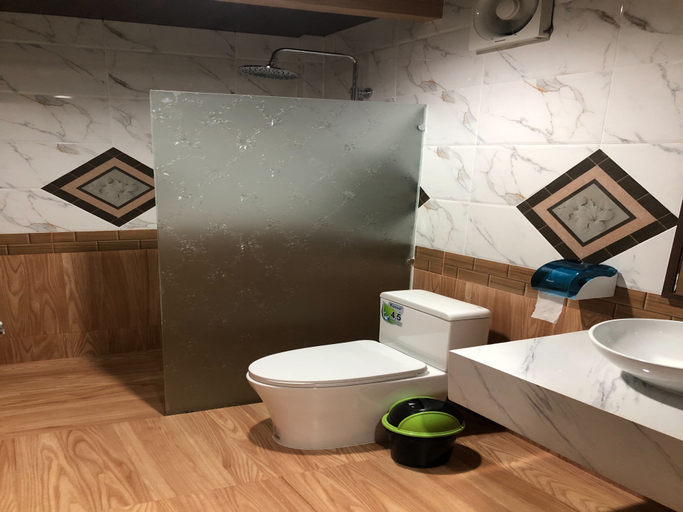 Bathroom 5, Thalang Resort, Pulau Phuket