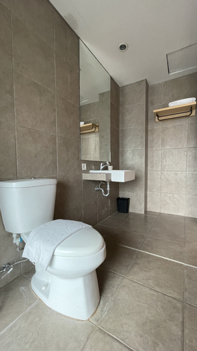 Bathroom 6