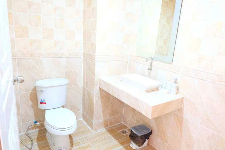 Bathroom 4, Pranee Amata Hotel, Ko Phangan