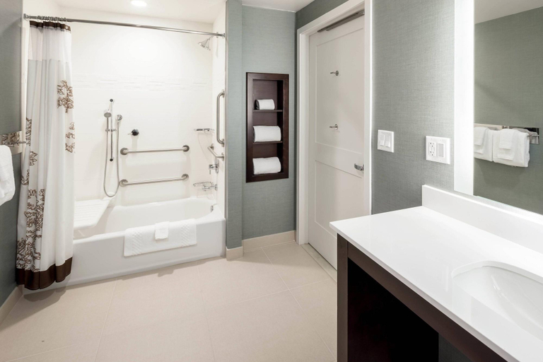 Bathroom 5, Residence Inn By Marriott Near Universal Orlando™, Orange