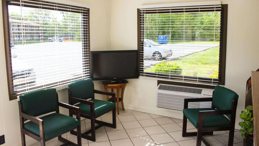 Public Area 2, Green Valley Motel Winston - Salem, Forsyth