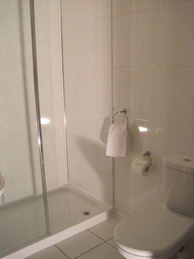 Bathroom, Glenburn Guest House, Cumbria