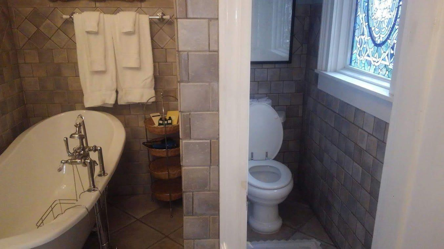 Bathroom 4, The Inn at Brevard, Transylvania