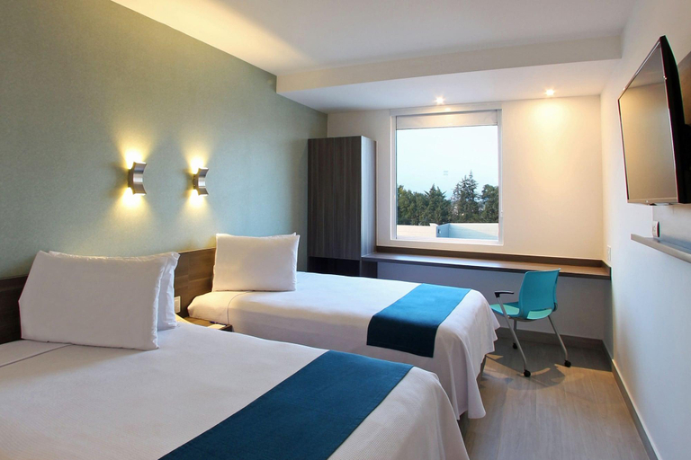 Bedroom 2, One Leon Poliforum, León
