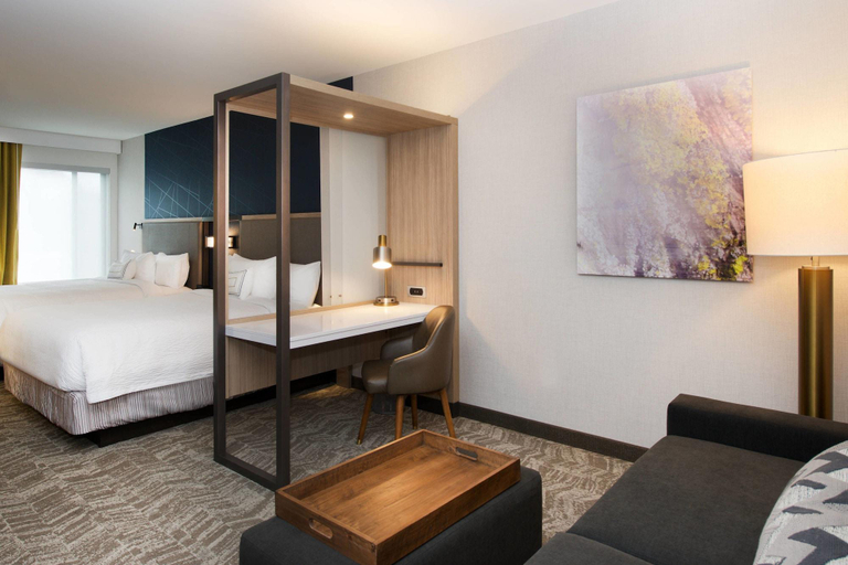 Bedroom 3, SpringHill Suites Seattle Issaquah, King