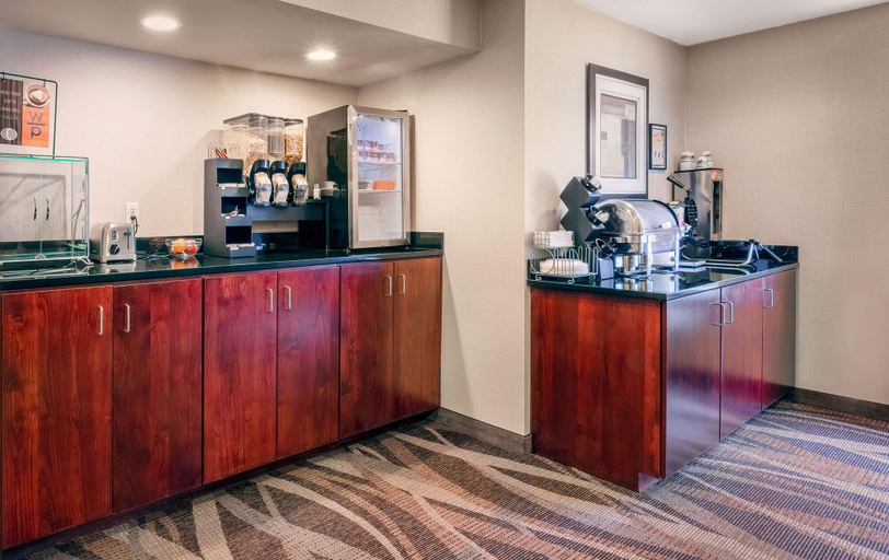 Public Area 2, Cobblestone Inn & Suites - Durand, Pepin