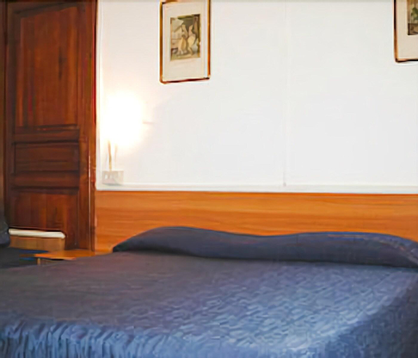 Bedroom 16