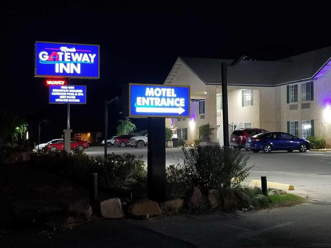 Exterior & Views 2, Moab Gateway Inn at Arches Nat'l Park, Grand