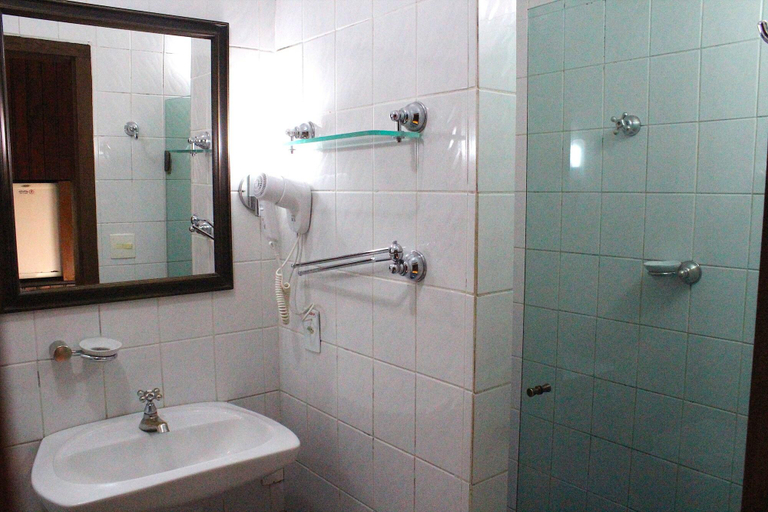 Bathroom 4, Porto Grande Hotel, São Sebastião