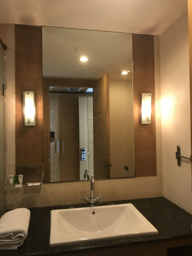 Bathroom 4, K Hotel, Faridabad, Faridabad