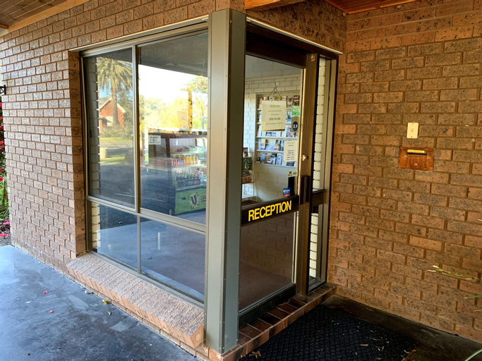 Public Area 3, Kingswood Motel, Berrigan