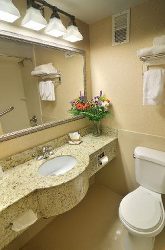 Bedroom 3, Airway Inn at LaGuardia, New York