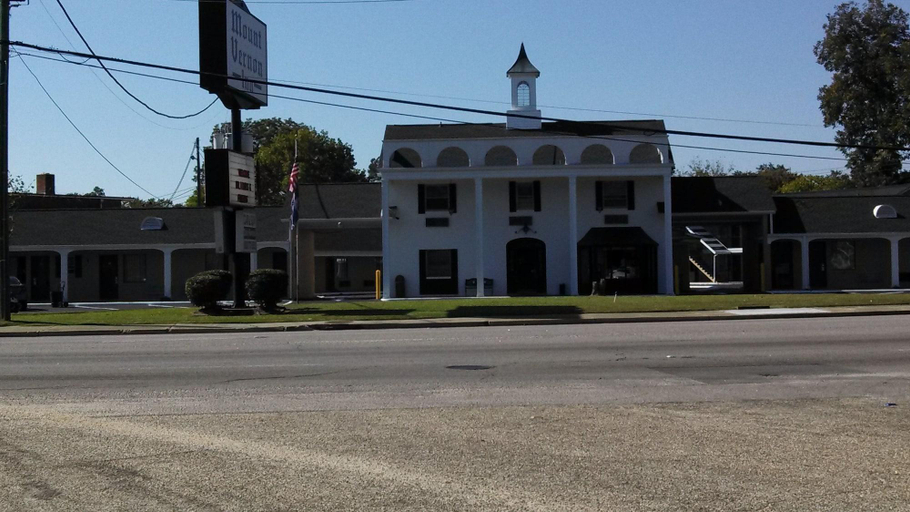 Exterior & Views 2, Mount Vernon Inn, Sumter