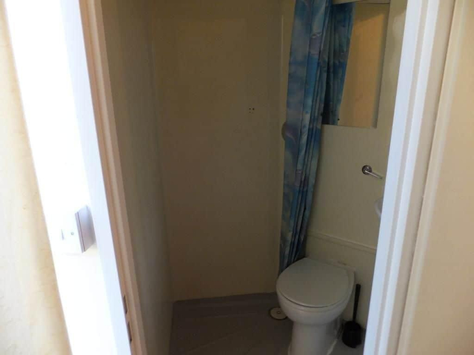 Bathroom 4, Lonsdale London, London