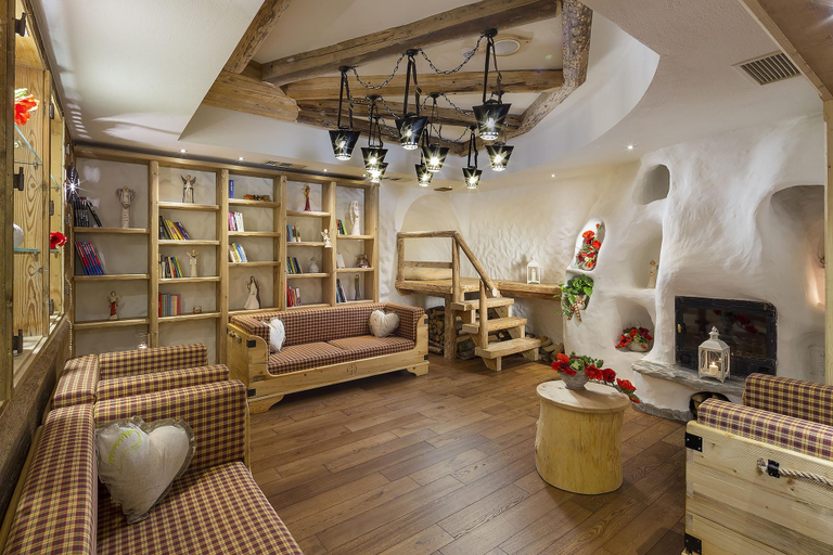 Public Area 5, Hotel Bania Thermal & Ski, Tatra