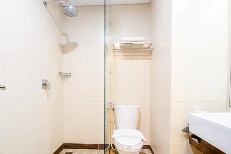 Bathroom 5, Hotel Tasneem Malioboro Yogyakarta, Yogyakarta