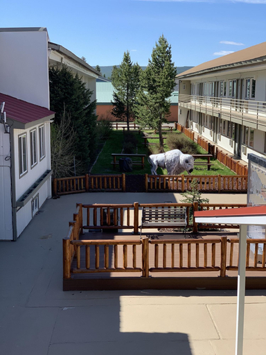 Exterior & Views 2, The White Buffalo Hotel, Gallatin