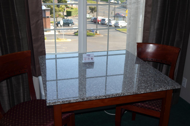 Public Area 2, The Ashley Inn & Suites, Lincoln