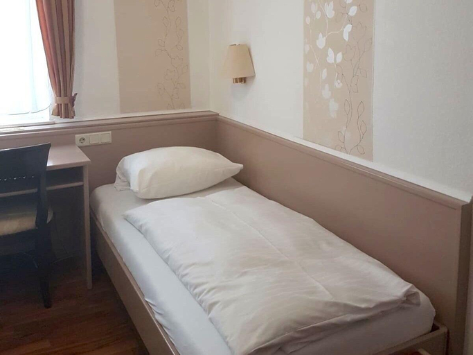 Bedroom 2, Hotel Restaurant Knechtstedener Hof, Rhein-Kreis Neuss